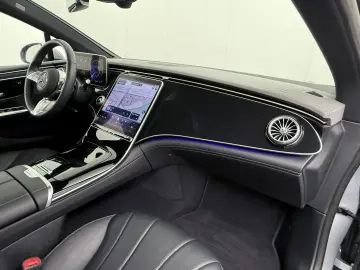 MERCEDES-BENZ EQE 300 Business Edition 89 kWh Accu  …