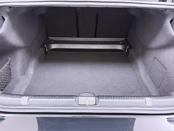 MERCEDES-BENZ EQE 300 Business Line AMG 89 kWh Sfeer…
