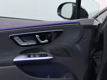 MERCEDES-BENZ EQE 300 Business Line AMG 89 kWh Sfeer…