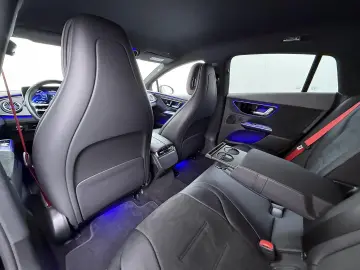 MERCEDES-BENZ EQE 300 Business Line AMG 89 kWh Sfeer…