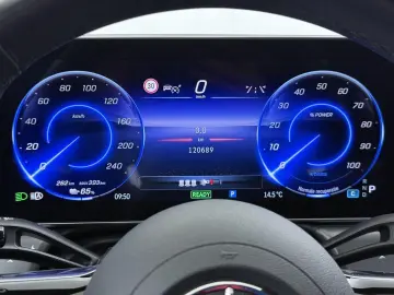 MERCEDES-BENZ EQE 300 Business Line AMG 89 kWh Sfeer…