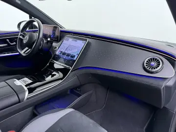 MERCEDES-BENZ EQE 300 Business Line AMG 89 kWh Sfeer…