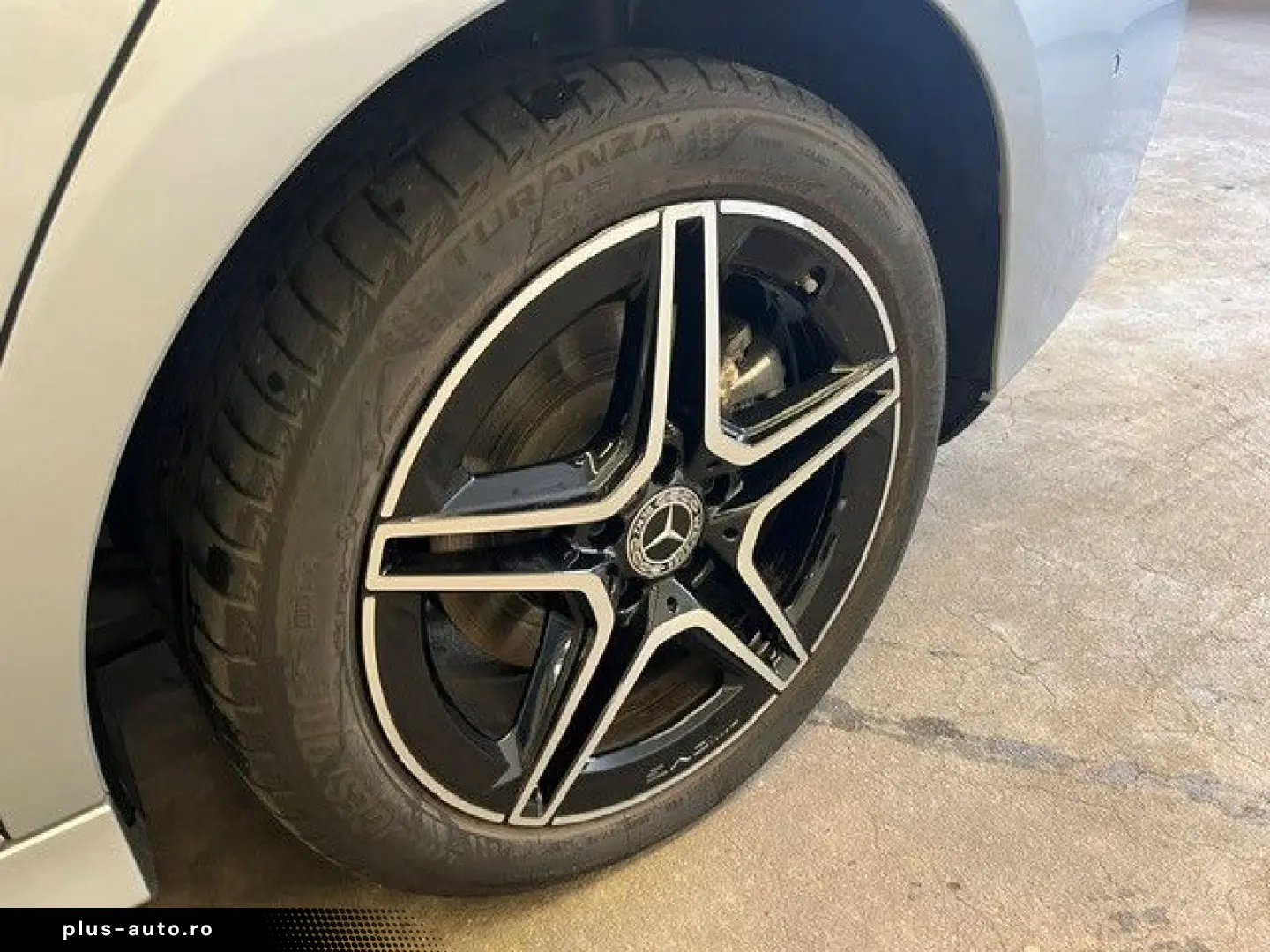MERCEDES-BENZ CLA 250e Coupe AMG-Line Panorama Soundsystem