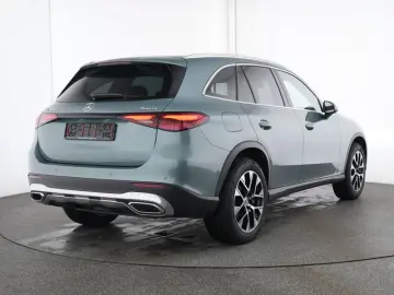 MERCEDES-BENZ GLC 300 e 4M Avantgarde-Adv.-Plus Pano…