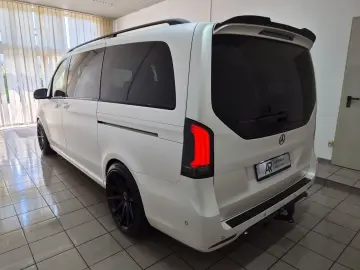 MERCEDES-BENZ V 300 d 4M lang AMG EXCLUSIVE Pano AHK…