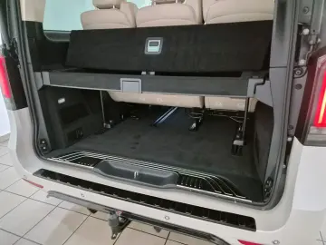 MERCEDES-BENZ V 300 d 4M lang AMG EXCLUSIVE Pano AHK…