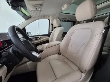 MERCEDES-BENZ V 300 d 4M lang AMG EXCLUSIVE Pano AHK…