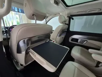 MERCEDES-BENZ V 300 d 4M lang AMG EXCLUSIVE Pano AHK…
