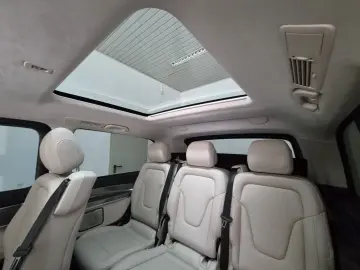 MERCEDES-BENZ V 300 d 4M lang AMG EXCLUSIVE Pano AHK…