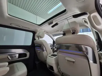 MERCEDES-BENZ V 300 d 4M lang AMG EXCLUSIVE Pano AHK…