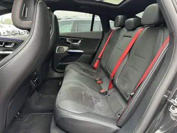 MERCEDES-BENZ EQE 43 AMG 4Matic NAV LED PANORAMA BUR…