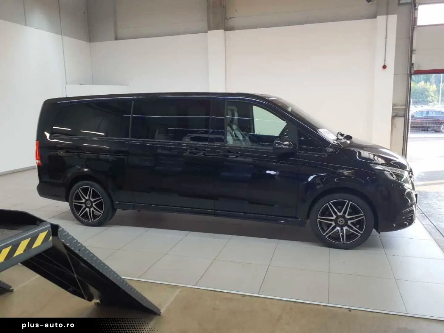 MERCEDES-BENZ V300d 4M Avantgarde Edition DIS AMG