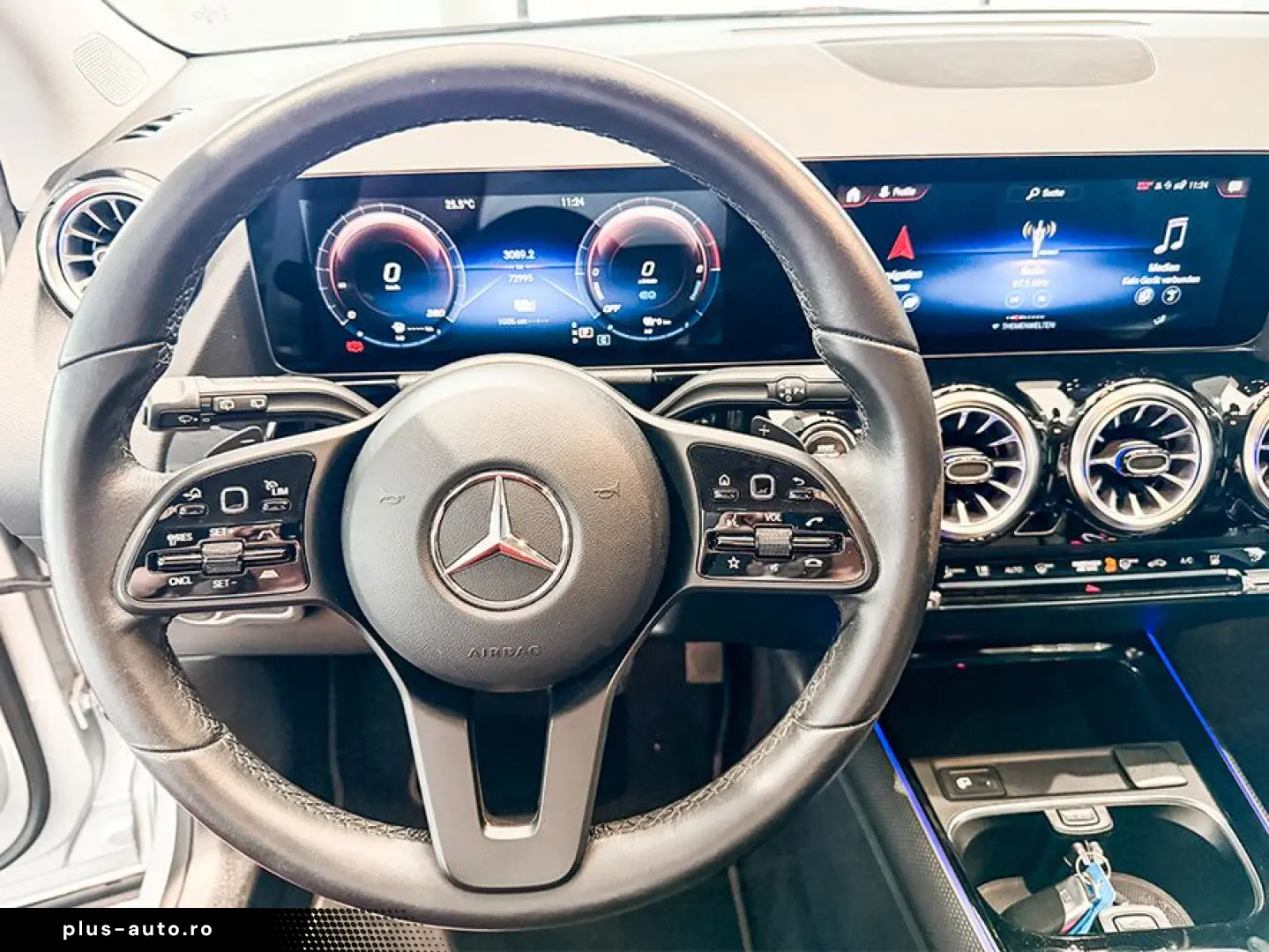 MERCEDES-BENZ GLA 250 e STYLE MULTIB AHK MBUX DISTR KAMERA