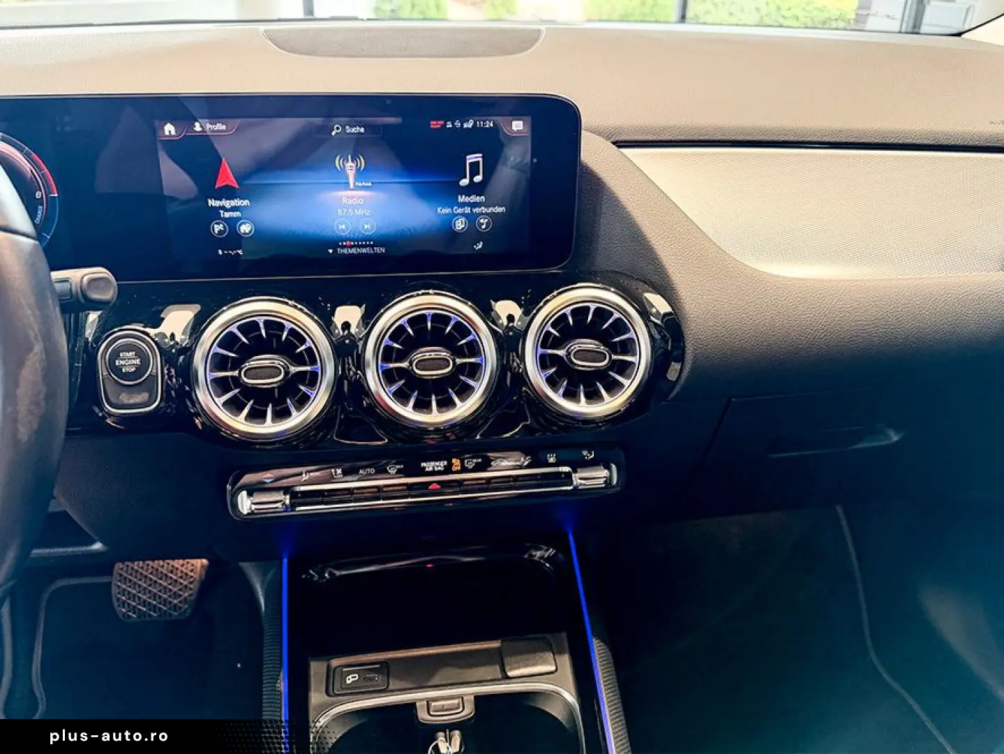 MERCEDES-BENZ GLA 250 e STYLE MULTIB AHK MBUX DISTR KAMERA