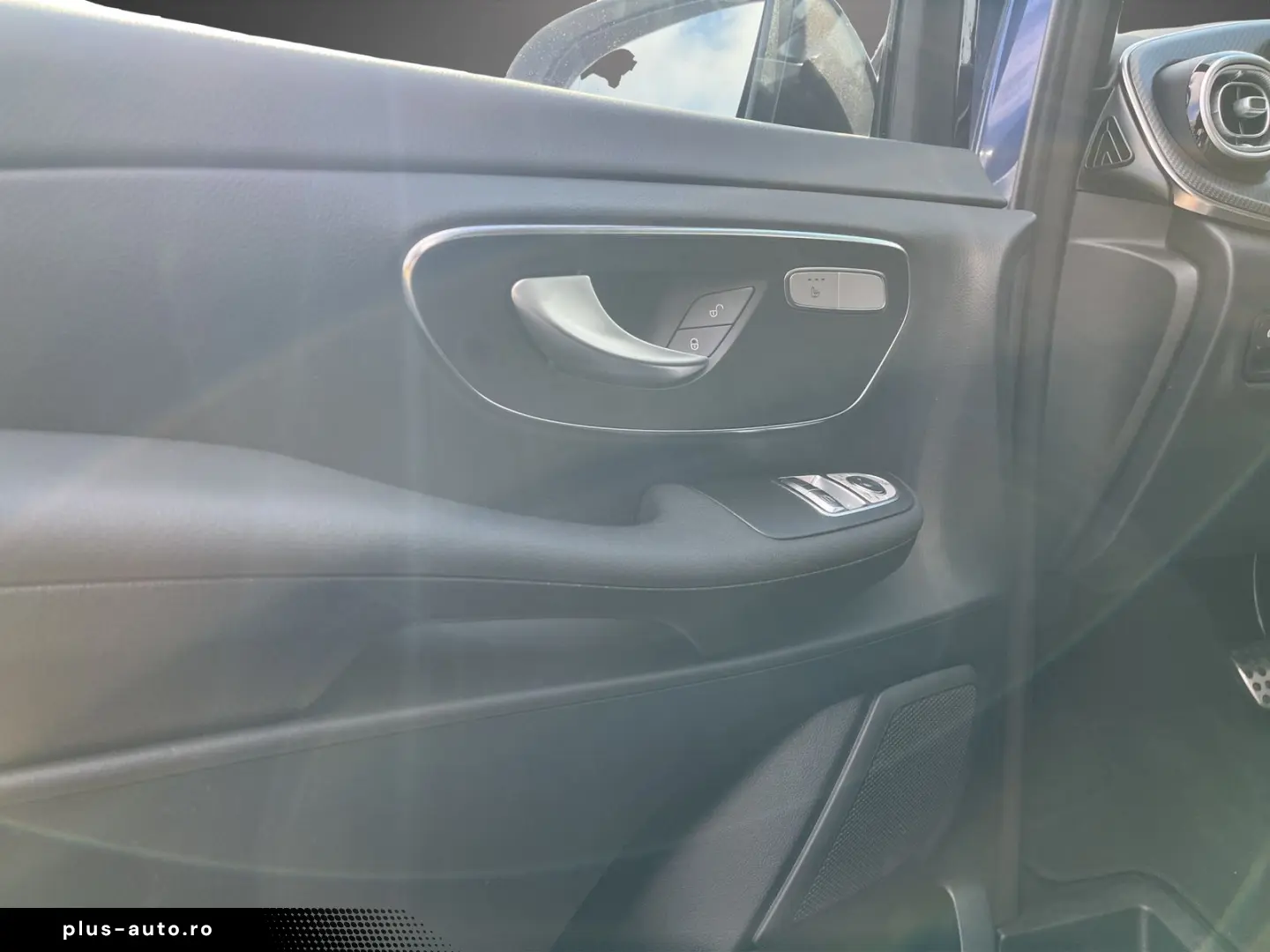 MERCEDES-BENZ V 300 d STYLE AMG 360  AHK Totwinkel Lordose