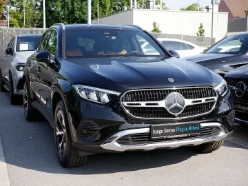 MERCEDES-BENZ GLC 300 e 4MATIC Avantgarde Ambiente-Licht LED