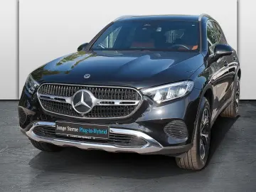 MERCEDES-BENZ GLC 300 e 4MATIC Avantgarde Ambiente-Licht LED