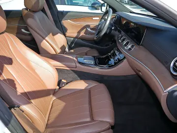 MERCEDES-BENZ E 300 e Limousine AMG SCHIEBEDACH 360  KEYLESS