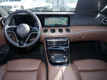 MERCEDES-BENZ E 300 e Limousine AMG SCHIEBEDACH 360  KEYLESS