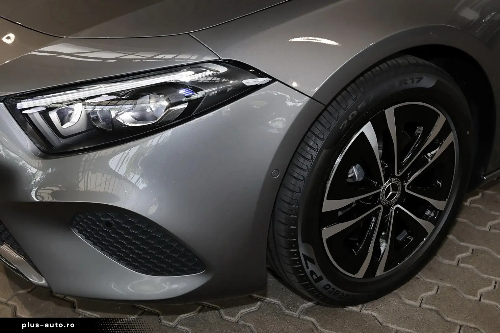 MERCEDES-BENZ A 220 4MATIC Limo PANO MEMORY DISTRO 3&hellip;