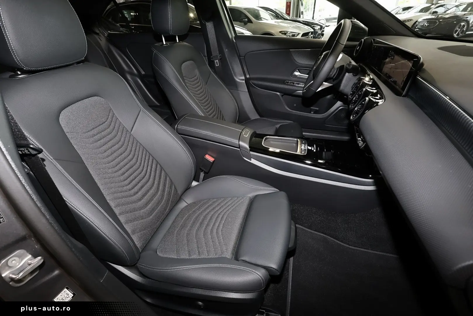 MERCEDES-BENZ A 220 4MATIC Limo PANO MEMORY DISTRO 3&hellip;