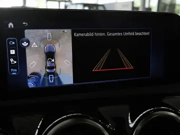 MERCEDES-BENZ A 220 4MATIC Limo PANO MEMORY DISTRO 3…