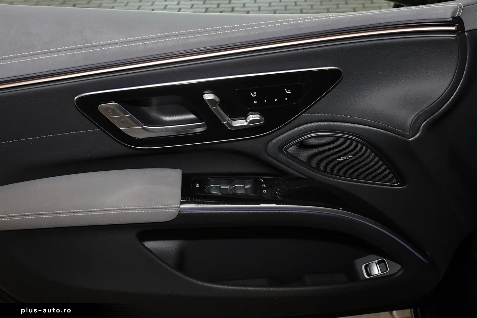 MERCEDES-BENZ EQS 350 Electric Art 360  AHK PANO DIS&hellip;