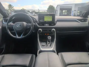 TOYOTA RAV 4 2.5 Hybrid 4x4 Black Edition