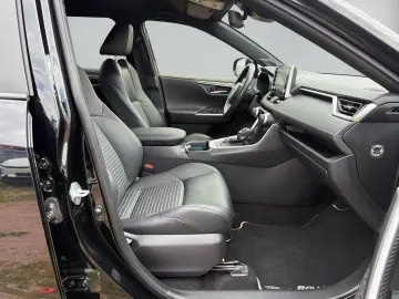 TOYOTA RAV 4  Hybrid 4x4 Black Edition