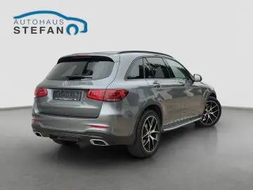 MERCEDES-BENZ GLC 400d 4Matic 9G AMG-Line DIST. Mult…