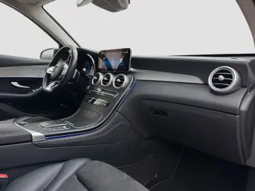 MERCEDES-BENZ GLC 400d 4Matic 9G AMG-Line DIST. Mult…