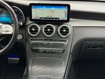 MERCEDES-BENZ GLC 400d 4Matic 9G AMG-Line DIST. Mult…