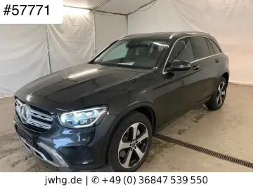 MERCEDES-BENZ GLC 300 e 4M MBUX Kam Virtual Assistenzsysteme