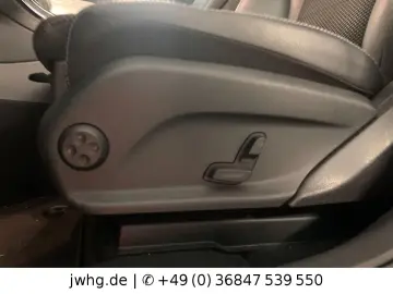 MERCEDES-BENZ GLC 300 e 4M MBUX Kam Virtual Assistenzsysteme