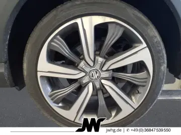 MG Marvel R Performance 70kWh PilotPkt Memo 360 Pan