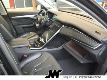 MG Marvel R Performance 70kWh PilotPkt Memo 360 Pan