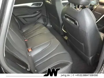 MG Marvel R Performance 70kWh PilotPkt Memo 360 Pan