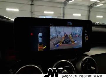 MERCEDES-BENZ GLC 300 e 4M DESIGNO DISTR MASSAGE HUD TRITTBR