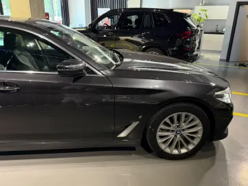 BMW 530e iPerformance Luxury Line