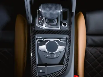 Audi R8 V10 performance quattro