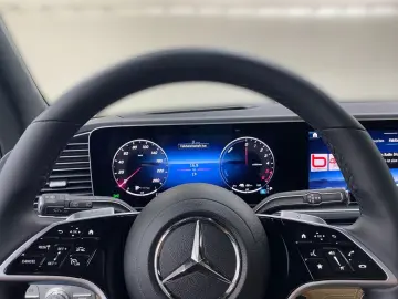 MERCEDES-BENZ GLE 350 de 4Matic AMG HUD PANO AHK EASY-PACK