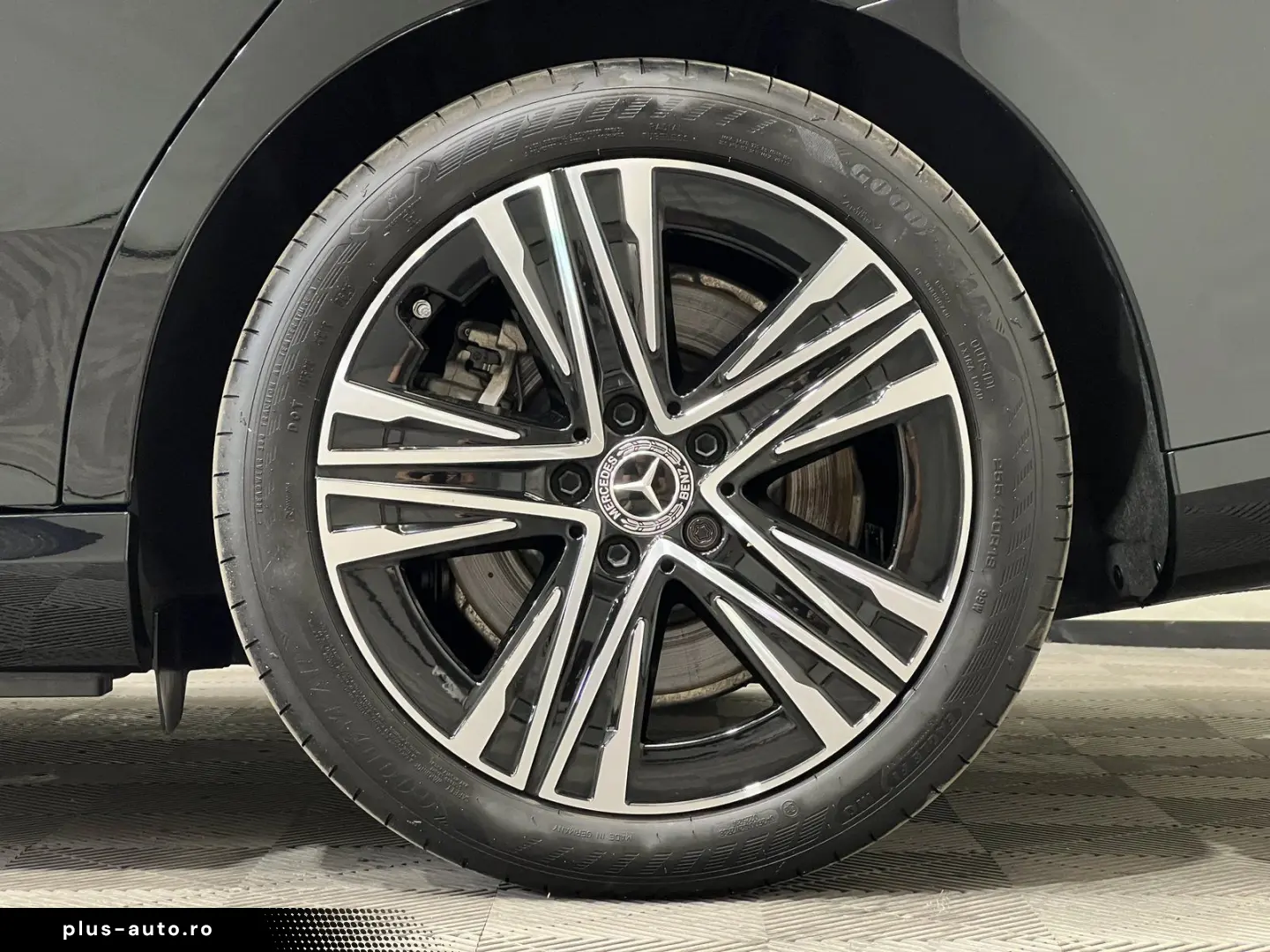 MERCEDES-BENZ CLA 250  EQ Premium Pano MultiBeam Massage 18