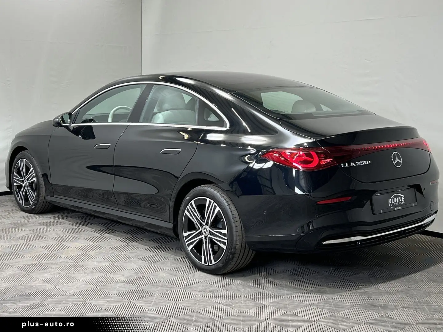 MERCEDES-BENZ CLA 250  EQ Premium Pano MultiBeam Massage 18