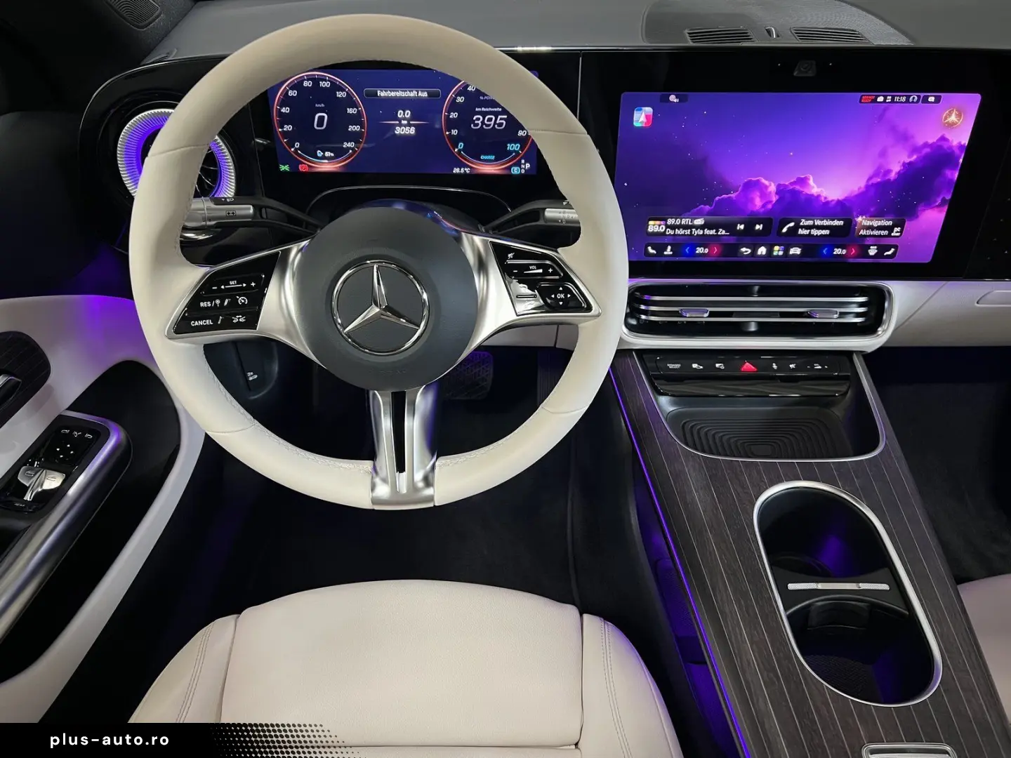 MERCEDES-BENZ CLA 250  EQ Premium Pano MultiBeam Massage 18