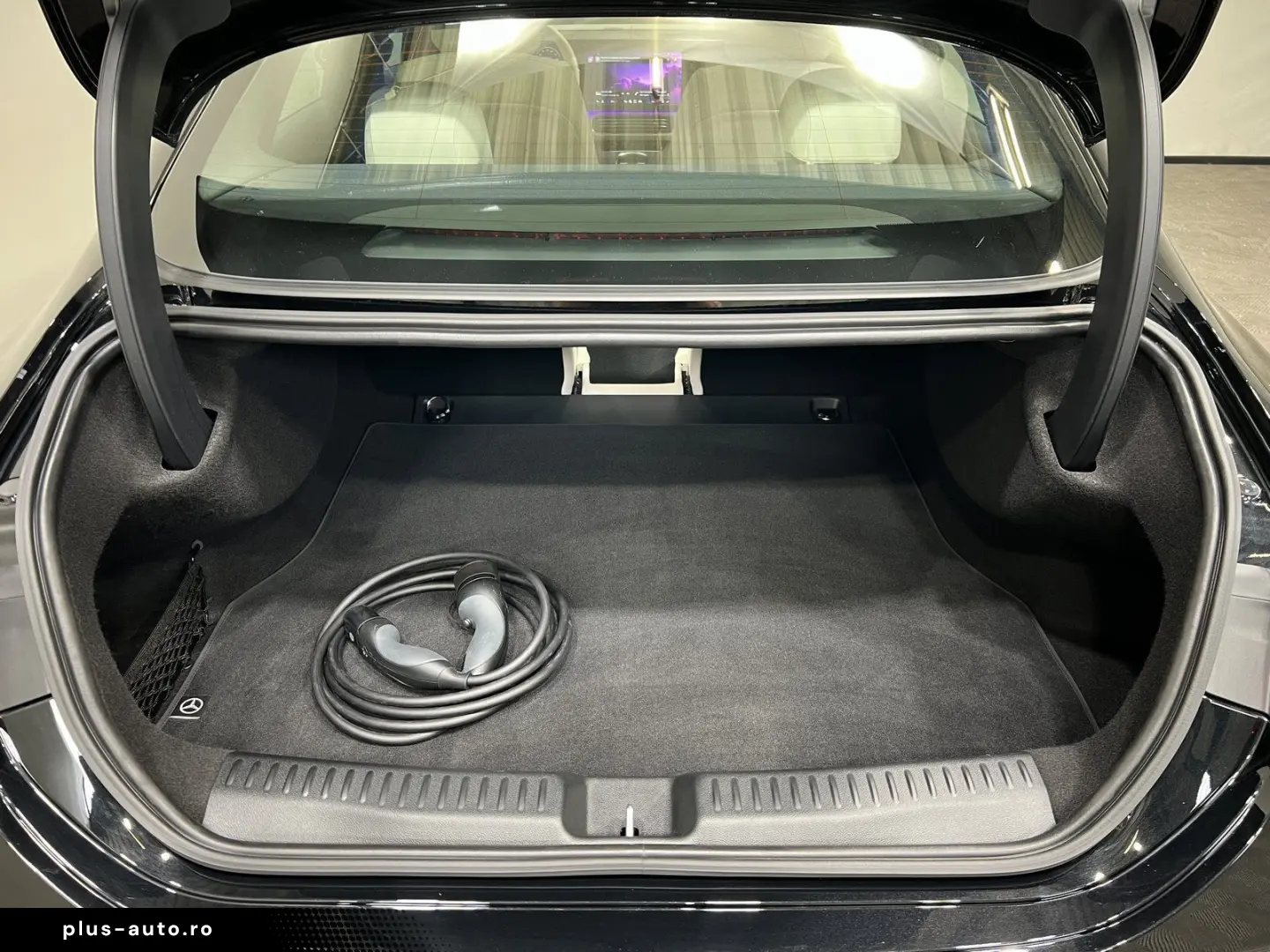 MERCEDES-BENZ CLA 250  EQ Premium Pano MultiBeam Massage 18