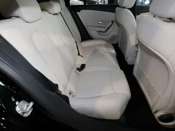 MERCEDES-BENZ CLA 180 Coupé PANO 360  LEDER BEIGE TOTWINKEL