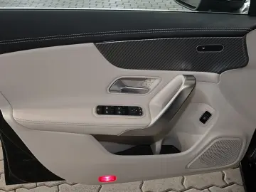 MERCEDES-BENZ CLA 180 Coupé PANO 360  LEDER BEIGE TOTWINKEL
