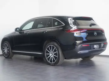 MERCEDES-BENZ EQC 400 4Matic AMG LM20  MULTIBEAM DISTRONIC