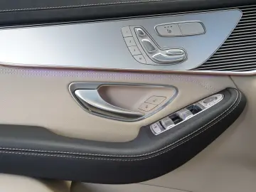 MERCEDES-BENZ EQC 400 4Matic AMG LM20  MULTIBEAM DISTRONIC
