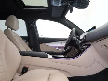 MERCEDES-BENZ EQC 400 4Matic AMG LM20  MULTIBEAM DISTRONIC